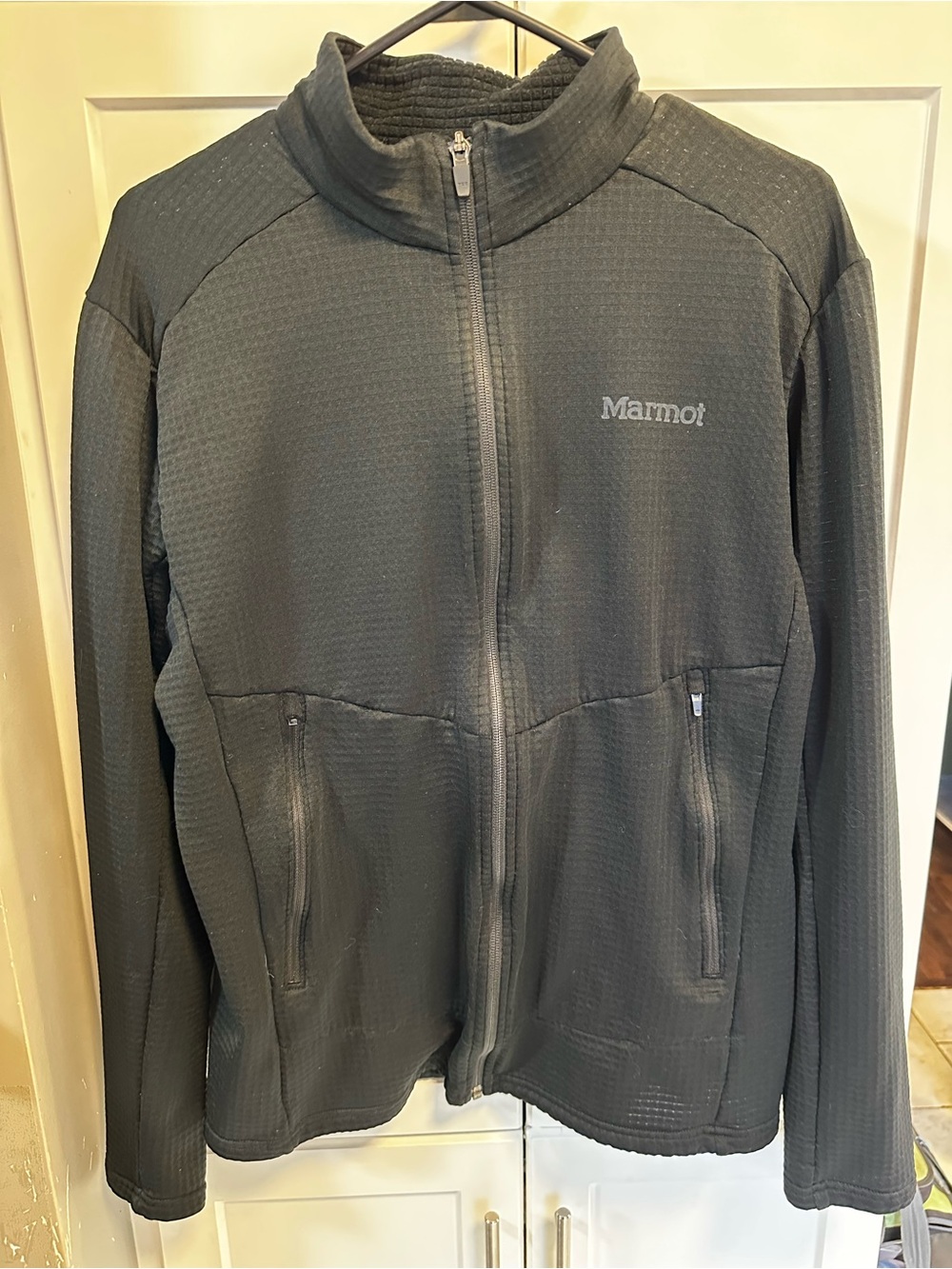 Marmot women’s Black Full-Zip Jacket